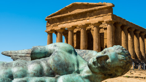 Statue Icare Temple Agrigente Sicile